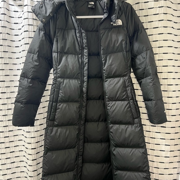 The North Face Women's Long Black Puffer Jacket - Picture 1 of 7